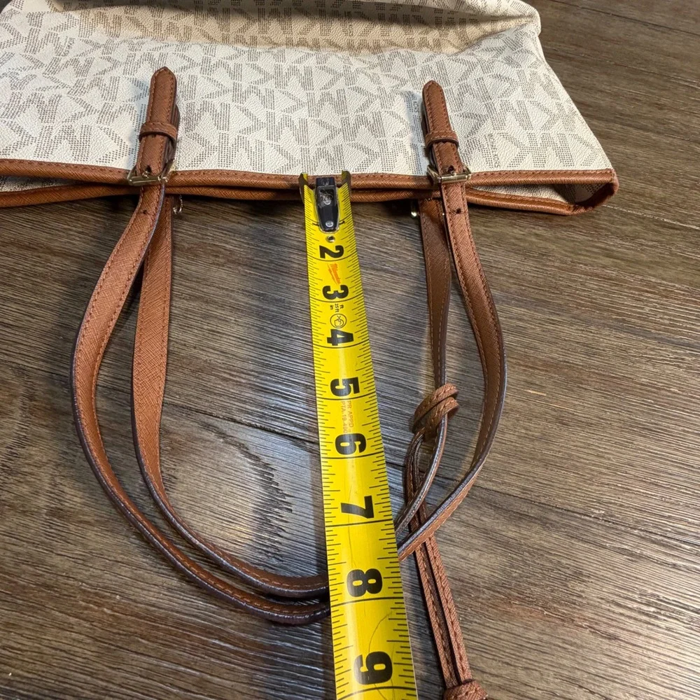Michael Kors Jet Set Signature Monogram Tote Bag Vanilla Acorn Gold Hardware - Picture 13 of 13